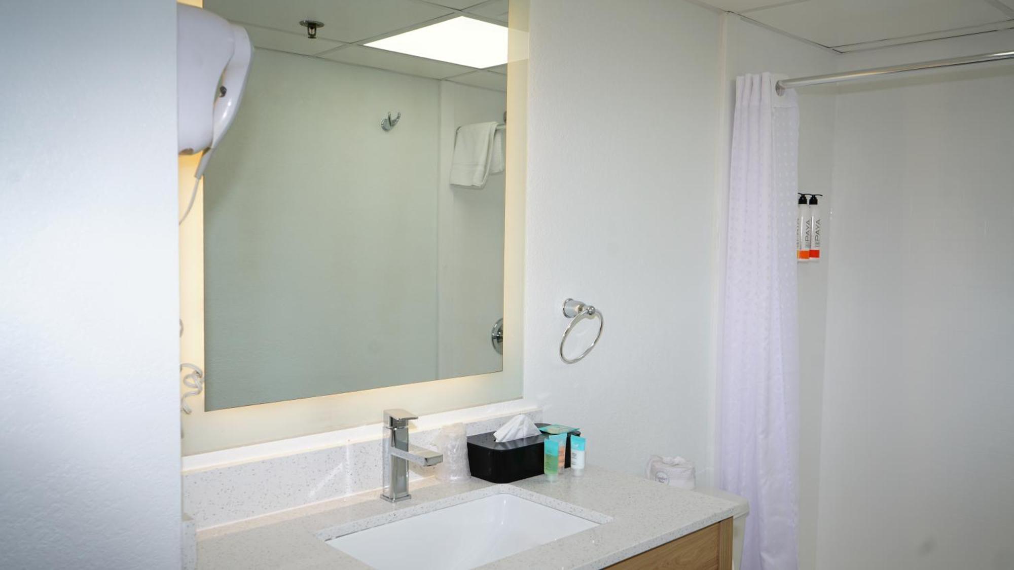 Waterfront Inn Phl Airport 에싱턴 외부 사진